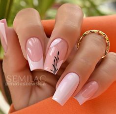 Nails For Summer 2023, Trendy Nails Designs, Colorful Summer Nails, Gold Gel Nails, Minion Nails, Summer Nails Summer, Summer Nails 2023, Nails For Summer, Nails Summer Nails