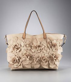 Primavera by Valentino Valentino Purse, Dream Bag, Valentino Handbags, Bag Obsession, Handbag Heaven, Beautiful Handbags, Valentino Bags, Beautiful Bags, Girly Things