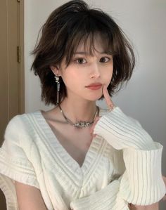 Feminine Short Haircuts, Asian Haircut, Hair Style Korea, Really Short Hair, Asian Short Hair, Dyed Hair Inspiration, Trendy Hairstyle, Hair Stylies