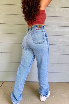 Killer pair of Wrangler Jeans fit like you pulled them from your boyfriend's closet. Slight distress, medium wash, 34x34. Wrangler Vintage, Vintage Wrangler Jeans, Comme Si, Chattanooga Tn, Vintage Wrangler, Wrangler Jeans, Jeans Fit, Like You, Gender Neutral