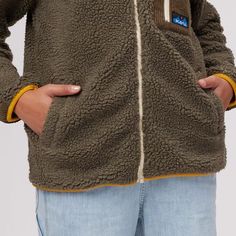 Nothing compliments cold winter weather better than our Pearsoll Sweatshirt from Kavu. Its fleece is piled on heavy for a substantially warm feeling when we swing it on. A corduroy chest pocket doesn't leave it looking bland while elbow patches increase durability. Cozy Cotton Fleece Jacket For Outdoor, Casual Sherpa Fleece Jacket With Cozy Fit, Relaxed Fit Fleece Jacket For Winter, Elbow Patches, Winter Weather, Cold Winter, Chest Pocket, Sweatshirts Women, Men Sweater