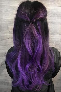 Negro Ombre Colores de Pelo para el año 2017 //  #2017 #año #Colores #Negro #Ombre #para #pelo Under Purple Hair, Purple Under Hair, Black Ombre Hair, Diy Ombre Hair, Dark Ombre Hair, Black Hair Ombre, Honey Blond, Dark Ombre