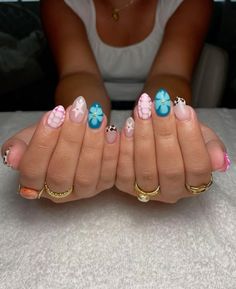 Baby Blue Design Nails, Mexico Themed Nails, Costal Nail Designs, Costal Cowgirl Nails, End Of Summer Nails Ideas Almond, Mismatch French Tip Nails, Island Girl Nails, Cruise Nails Ideas, Vacation Nail Inspo 2024 Almond