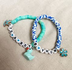 This blue gender reveal bracelet is a sweet and simple accessory that's all about celebrating a baby boy. It's a dainty bracelet adorned with various shades of blue beads, creating a lovely and unique look. It's the perfect way to share the exciting news of your baby's gender with a touch of elegance. Friendship Bracelet Ideas, Blue Gender Reveal, Babby Shower, Non Gender, Beads Bracelet Design, Dainty Bracelet, Bracelet Design, Baby Gender, Bracelet Ideas