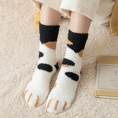 Wrapped in warmth and rich in comfort, our Animal Cartoon Fleece Socks are the perfect way to cozily enjoy the cold winter! These cozy socks boast a thickness that will keep your feet warm all winter, a middle tube height for a comfy fit, and a cotton and polyester blend to ensure maximum softness. DETAILSThickness: Thick (Winter)Socks Tube Height: Middle TubeMaterial: Cotton, Polyester Paw Cartoon, Socks Fuzzy, Sleep Socks, Sleeping Socks, Paws Socks, Gatto Carino, Soft Gift, Fleece Socks, Winter Cat