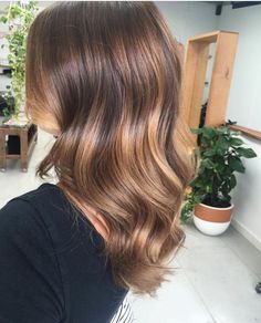 Golden Brown Balayage Brunettes, Golden Caramel Hair, Warm Caramel Balayage Brunettes, Caramel Brownie Hair, Warm Brown Balayage, Caramel Balayage Brunette, Color 2025, Golden Balayage, Warm Hair Color