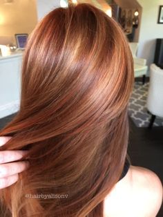 Latte Hair, Copper Hair With Highlights, Hair Color And Cut, Auburn Hair, Red Hair Color, Light Hair, Light Brown Hair, Hair Color Trends, Hair Colour