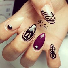 Soti_sandra stunning nude an black patterned stiletto nails with a burgundy ring finger - we think these are lovely...x Fuchsia Nails, Ongles Beiges, Beige Nails Design, Beige Nails, Stiletto Nails Designs, Almond Nails Designs, Get Nails, Acrylic Nail Art