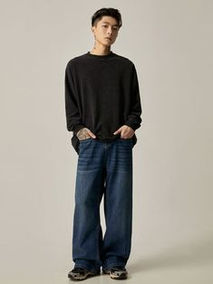 Oversized Dark Wash Jeans With Five Pockets, Oversized Dark Wash Jeans For Fall, Oversized Washed Black Denim Jeans, Indigo Relaxed Fit Jeans For Streetwear, Urban Style Oversized Washed Jeans, Urban Style Medium Wash Relaxed Fit Jeans, Urban Oversized Washed Jeans, Urban Style Oversized Medium Wash Jeans, Washed Blue Relaxed Fit Jeans For Winter