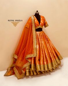 Sider Lehnga, Orange Lengha, Trending Lehenga Designs, Gorgeous Lehenga, Function Dress, 2023 Bride, Bridal Entry, Saree Gowns