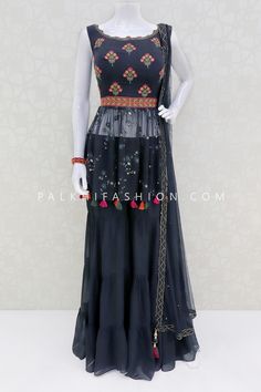 Peplum Top And Palazzo, Designer Palazzo, Palkhi Fashion, Georgette Palazzo, Suits For Women Indian, Long Blouse Designs, Indian Dresses Online, Choli Dress, Lehnga Dress