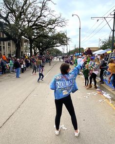 Let's amp up your Mardi Gras day outfit! It will set you apart from anyone else.  This hand painted custom jacket is a great gift or treat for yourself. Design inquiries must be approved by shop! Denim jackets may vary. Please contact me or leave in notes which New Orleans elements you want included on the jacket.  If buyer is choosing to provide the jacket, please message store for instructions. If you need the jacket by a certain date, please specify in notes please. I cannot guarantee dates due to design process and shipping. But please feel free to add any notes and contact the shop with questions! Mardi Gras Painted Jeans, Painted Jean Jacket Lsu, Mardi Gras Jean Jacket Painted, Mardi Gras Jeans, Painted Mardi Gras Jacket, Mardi Gras Outfits For Women, Mardi Gras Jean Jacket, Mardi Gras Denim Jacket, Custom Nfl Denim Jacket