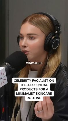 Celebrity Skin Care Routine, Minimalist Skincare Routine, Cute Skincare, Hydrating Facial Cleanser, Minimalist Skincare, Essential Products, Health And Fitness Magazine, Skin Care Items, Effective Skin Care Products