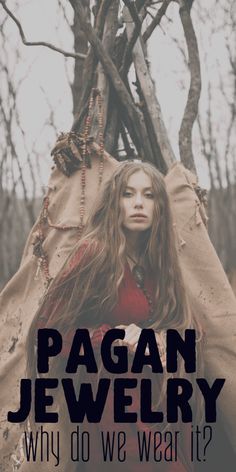 Pagan Clothing Modern, Nordic Witch Aesthetic, Pagan Jewelry Diy, Witchy Fashion Modern Witch, Witch Jewelry Diy, Witchy Style Modern Witch, Druid Jewelry, Witch Outfit Modern, Green Witch Outfit