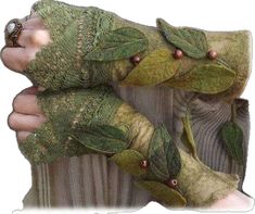 Fairy Clothes, Lace Cuffs, Fantasy Costumes, Green Forest, Fairy Costume, Halloween Party Costumes, Forest Fairy, Fantasy Clothing