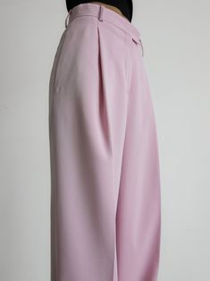 Wide leg trousers with one pleat details and rolled hem. Zip closure and belt waist. Model is in MINUSEY S. ✔️ Free worldwide express shipping over $100 ✔️ Loved by 6,500+ customers ✔️ Limited edition collections, maximum style Stay ahead of the trend with can’t-find-anywhere-else staples. Your closet will thank you 💕 * MINUSEY S = EU 34, US 2* MINUSEY M = EU 36, US 4* 96% Polyester / 4% Spandex* Dry clean* Made in Korea - Model Height: 170cm/5'7" (US2, EU34) Waiting List, Rolled Hem, The Trend, Wide Leg Trousers, Roll Up, Model Height, Wide Leg, Limited Edition, Dry Clean