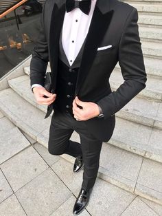 Black Slim Tuxedo Suit – brabion Black Groom, Terno Slim Fit, Terno Slim, Prom Suits For Men, Groom Tuxedo, Wedding Suits Groom, Slim Fit Tuxedo, Suits Men