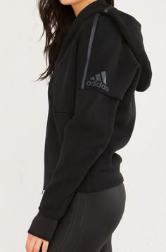 ADIDAS ZNE Zippered Hoodie in Black Estilo Fitness, Fitness Outfits, Fitness Style, Workout Attire, Looks Street Style, Adidas Hoodie, Sporty Outfits