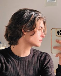 Wolf Cut Hairstyles, Wolf Cuts, The Undercut, Undercut Hairstyle, Undercut Long Hair, Mens Hairstyles Thick Hair, Cut Hairstyles, Medium Length Hair Men