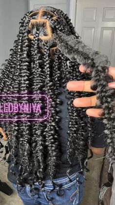 Butterfly Braids With Color, Unique Faux Locs, Medium Passion Braids, Butterfly Box Braids, Butterfly Braids For Black Women, Unique Hairstyles For Black Women, Unique Braids For Black Women, Butterfly Braids, Butterfly Braid