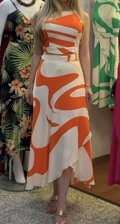 Simple Summer Dresses, London Fashion Week Street Style, Designer Party Wear Dresses, Classy Dress Outfits, Classy Casual Outfits, Frock Design, Indian Fashion Dresses, Classy Dress