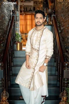 Traditional Indian Mens Clothing, Groom Trends, Indian Wedding Suits Men, Mens Indian Wear, Indian Bridesmaid Dresses, Wedding Outfits For Groom, Black Thunder