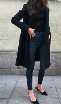 Minimalist Moda, Minimalist Women, 2016 Trends, Fall Outfits For Work, Black Women Fashion, 가을 패션, Business Outfits, Outfit Casual, Kuala Lumpur