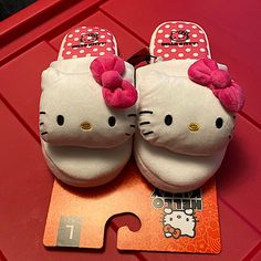 Questions? Leave A Comment Below! Brand New / Unused Hello Kitty Plush 3d Head Slippers Pink Bow White And Pink Polka Dot Interior Indoor Slippers Size Medium 6-7 Women’s Playful White Synthetic Slippers, Cute White Synthetic Slippers, Playful White Closed Toe Slippers, House Shoes Slippers, Hello Kitty Shoes, Christmas Slippers, White Slippers, Pink Slippers, Kitty Plush