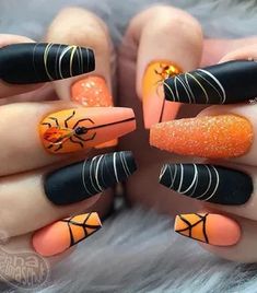 💅🎃 Get ready to spook in style with these Halloween nail designs! From creepy cobwebs to cute pumpkins and eerie ghosts, these nails will add the perfect touch to your Halloween look. Whether you prefer bold and spooky or fun and festive, there’s a design here for everyone! 💀🕸️ #HalloweenNails #SpookySeason #NailArt #HalloweenVibes #CreepyCute Holloween Nails, Skull Nails, Unghie Nail Art, Cute Halloween Nails, Polish Ideas, Halloween Nail Designs, Art Halloween, Halloween Nail