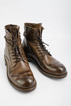 CURZON husk-brown military boots | untamed street | men – UNTAMED STREET Brown Military Boots, Military Shoes, Shade Of Brown, Boot Silhouette, Brown Derby, Shoe Bags For Travel, Man About Town, Rugged Style, Military Boots