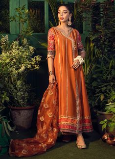 Show details for Shohreh Rust kalidaar with organza baali embroidered sequence dupatta Angarkha Style Dress Designs, Angrakha Style Kurti Pakistani, Angrakha Style Anarkali, Full Maxi Dress, Angrakha Style, Luxury Pret