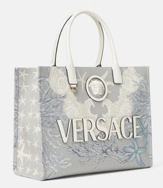 Formal Bags, Dress Reference, Formal Bag, Versace Bag, Luxury Tote Bags, Sea Print, Trendy Purses, Luxury Bags Collection, Versace Logo