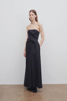 Bima Dress Black in Polyester and Virgin Wool – The Row Red Carpet Ready, Calf Length Dress, Parisian Style, London Fashion Week, Milan Fashion Week, New York Fashion Week, Evening Wear, Ankle Length, Paris Fashion Week