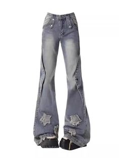 Distressed Star Flare Jeans - Jeans Gyaru Jeans, Flare Jeans Aesthetic, Dark Academia Aesthetic Clothes, Star Flare Jeans, Baggy Clothes Aesthetic, Cottagecore Aesthetic Clothes, Jeans Streetwear, Blue Denim Pants, Baggy Clothes