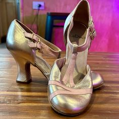 Light Wear, Less Than 5 Wears. All Signs Of Wear Are Well-Pictured. Send Me An Offer!! Sad To Part With These, But They Don't Get Enough Love, I Hope Another Dancer Can Get Some Use Out Of Them!! 7.5 / Medium Width / Rose_gold-Pink Laduca Shoes, Well Pictures, 1 Rose, Rose Gold Pink, Pink Gold, Pink And Gold, Dancer, Limited Edition, Size 7