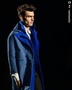 No one like #JonKortajarena in a catwalk here for #EdgarCarrascal in #080BcnFashion Giorgio Armani, Karl Lagerfeld, Men's Blazer