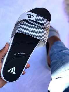 Mens Summer Slippers, Hippie Shoes, Mens Sandals Fashion, Gents Shoes, Diy Sneakers, Shoes Outfit Fashion, Best Shoes For Men, Beautiful Sandals, Casual Leather Shoes