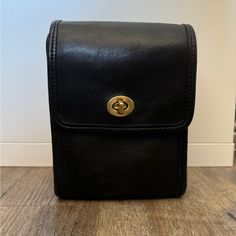 Vintage Coach Scooter Black Crossbody Over All In Amazing Vintage Condition. Corners Look Amazing And Leather Is Soft. Please See Photos. Scooter Bags, Bags Vintage, Black Crossbody, Vintage Coach, Coach Bags, Crossbody Bags, Bag Lady, Leather, Women Shopping