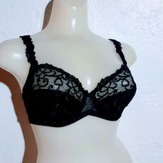 Rosa Faia Isabella Lace Bra Underwire/Sheer Cup Color: Black Size: 38b Style: 5660 001 Condition: New With Tags Perfect For Valentine's Day! Elegant Fitted Full Cup Bra, Black Full Coverage Classic Bra, Fitted Bra For Evening Wear, Black Full Cup Lace Bra, Black Lace Full Cup Bra, Classic Black Underwire Bra, Elegant Black Bra With Lined Body, Elegant Night Out Bra With Lined Body, Elegant Bra For Night Out With Lined Body