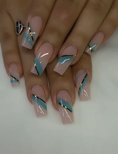 Finger Length Nails, Mommy Nails Ideas Short, Party Nails Designs Classy, Dope Nail Designs Mid Length, Nail Overlay Ideas, Toenail Art, Maquillage Yeux Cut Crease, Glitter Manicure