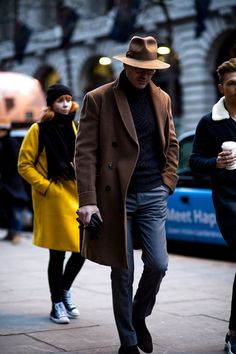 London Fashion Week Street Style Men, Mens Fashion Swag, London Fashion Week Mens, London Fashion Weeks, London Outfit, Gq Men, Mens Fashion Week