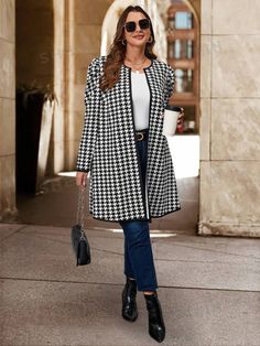 Style:Elegant \nType:Other \nSleeve Type:Puff Sleeve \nNeckline:Round Neck \nColor:Black and White \nPattern Type:Houndstooth \nPattern Type:Plaid \nSleeve Length:Long Sleeve \nLength:Thigh Length \nFit Type:Regular Fit \nFabric:Medium Stretch \nMaterial:Knitted Fabric \nComposition:95% Polyester \nComposition:5% Elastane \nCare Instructions:Machine wash, do not dry clean,wash with the soft detergent \nLined For Added Warmth:No \nTemperature:Spring/Fall (18-25℃/63-77℉) \nPockets:Yes \nSheer:No \nBody:Unlined \n Style Elegant, Spring And Fall, Puff Sleeve, Knitted Fabric, Round Neck, Jackets For Women, Dry Clean, Plaid, Plus Size