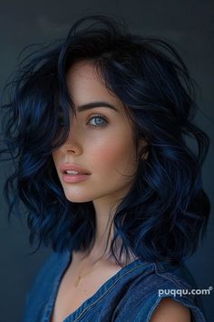 Hair Wishlist, Blue Black Hair Color, Multicolor Hair, Κούρεμα Bob, Blue Black Hair, Dark Blue Hair, Dramatic Hair, Lighter Hair, Black Hair Dye