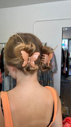 Hairstyles Effortless, Beachy Hairstyles, Effortless Waves, Butterfly Hair Clips, Butterfly Hair Clip, Hair Stylies, Butterfly Hair, Hair Inspo Color