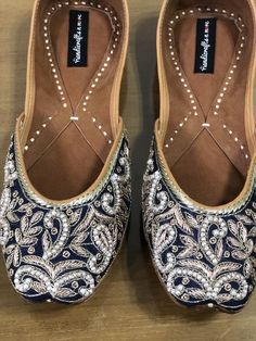 Extremely beautiful Blue fabric jutti with white beads and zardosi work. This jutti is truly a stunner and love at first site. *Ethnic Shoes/Women Flats/Handmade Indian Designer Women Shoes or Slippers/Royal shoes/traditional style WomenIf you are looking for White color you can order from herehttps://www.etsy.com/in-en/listing/1008829009/white-beaded-bridal-shoes-white-womenIf you are looking for rose gold color you can find it herehttps://www.etsy.com/in-en/listing/667080771/rose-gold-beaded-b Festive Flats With Dori Work, Festive Ankle-length Flats With Dori Work, Zari Work Flats For Diwali Reception, Flats With Zari Work For Diwali Reception, Festive Flats With Gota Work For Reception, Wedding Flats With Zari Work And Round Toe, Ankle-length Flats With Dori Work For Weddings, Diwali Reception Flats With Zari Work, Festive Wedding Flats With Zari Work