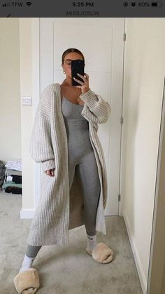 Mode Zara, Loungewear Outfits, Pastel Outfit, Chill Outfits, Cute Comfy Outfits, Baddie Outfits Casual