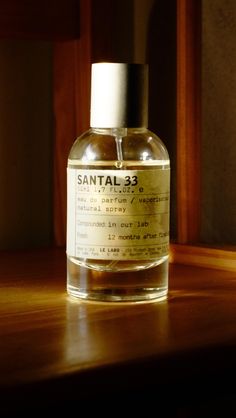 Santal 33 Aesthetic, Niche Fragrances, Perfume Photoshoot, Cologne For Women, Summer Perfumes, Best Cologne, Jo Malone Perfume, Mojave Ghost