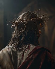 the face of jesus with crown of thorns on his head