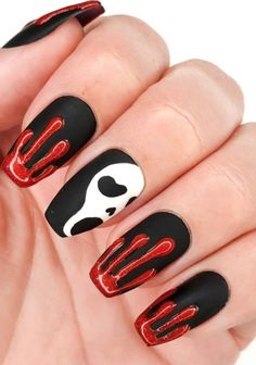 Halloween blood drip nails Blood Drip Nails, Easy Halloween Nail Art, Fun Halloween Nails, Candy Corn Nails, Blood Nails, Halloween Nail Art Easy, Halloween Nail Art Ideas, Pastel Pink Nails, Chalkboard Nails