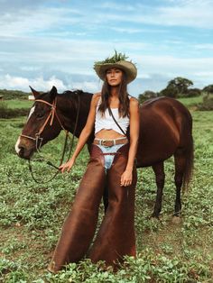 I'A BELT — Salty Western Farmer Photoshoot, Aesthetic Cow, Herding Cattle, Cowgirl Photoshoot, Horse Photography Poses, Girls Fishing, Country Photography, Ranch Hand, Food On The Table